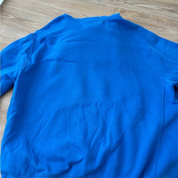 NIKE HOODIE - BLUE - WORN ONCE -SIZE LARGE FITS WOMAN AND MEN - Picture 7 of 7